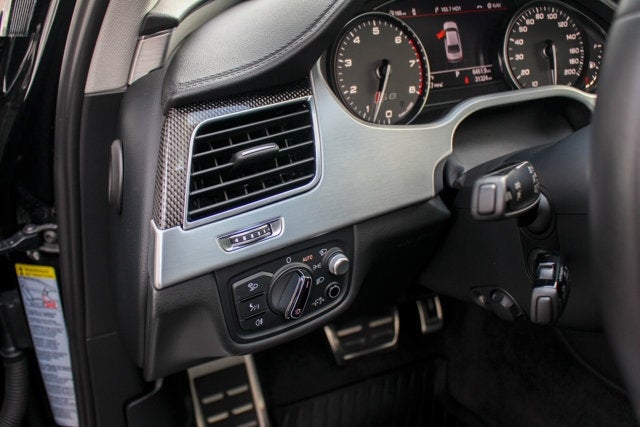 2015 Audi S8 4dr Sdn
