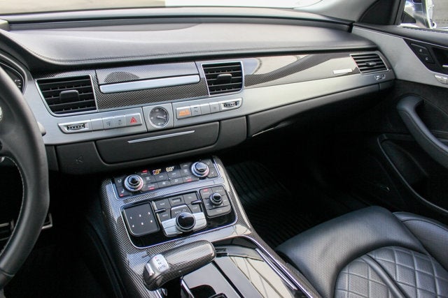 2015 Audi S8 4dr Sdn