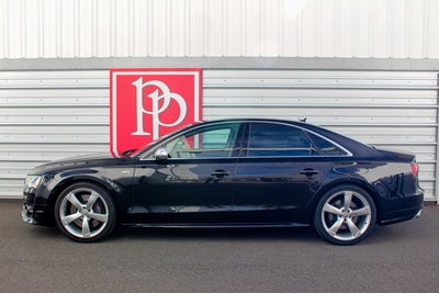 2015 Audi S8 4dr Sdn