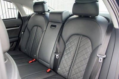 2015 Audi S8 4dr Sdn