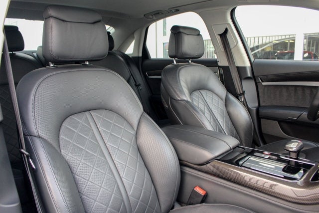 2015 Audi S8 4dr Sdn