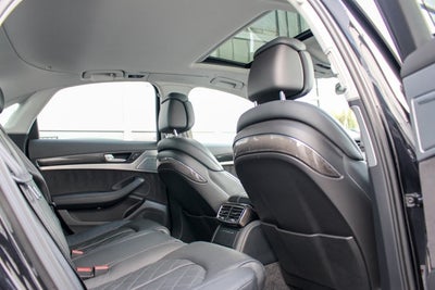 2015 Audi S8 4dr Sdn