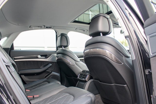 2015 Audi S8 4dr Sdn