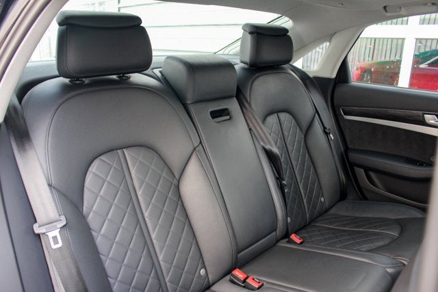 2015 Audi S8 4dr Sdn