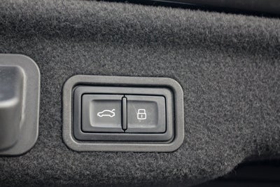 2015 Audi S8 4dr Sdn