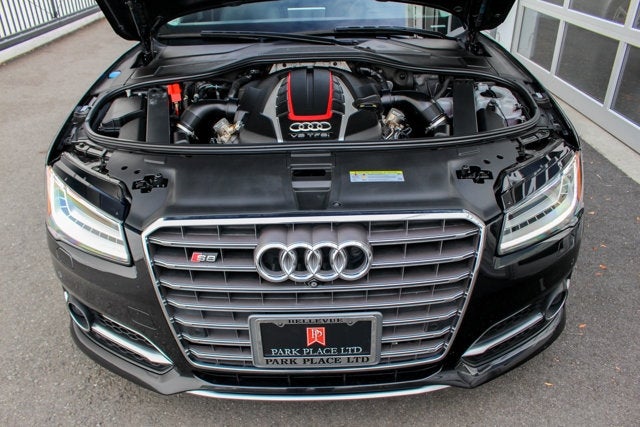 2015 Audi S8 4dr Sdn