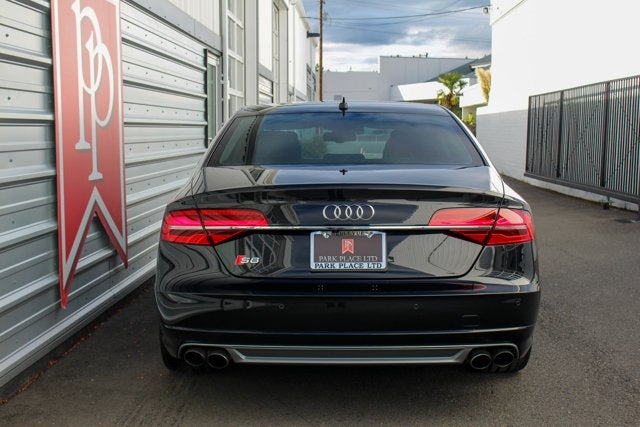 2015 Audi S8 4dr Sdn