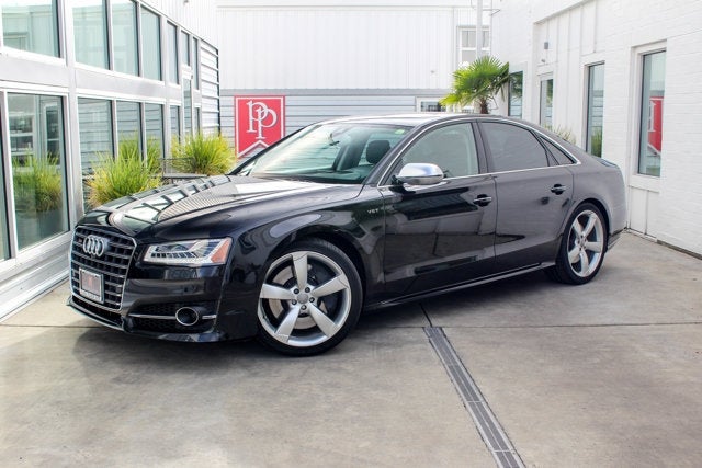 2015 Audi S8 4dr Sdn
