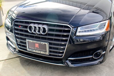 2015 Audi S8 4dr Sdn