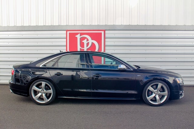 2015 Audi S8 4dr Sdn