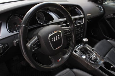 2009 Audi S5 Quattro