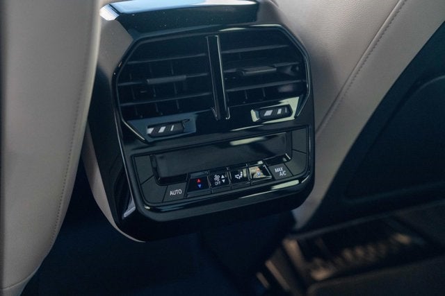 2022 BMW iX xDrive50