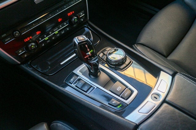 2015 BMW 5 Series Gran Turismo 550i