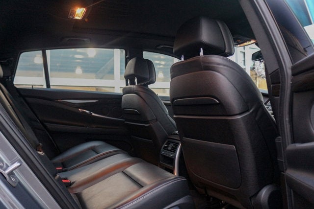 2015 BMW 5 Series Gran Turismo 550i