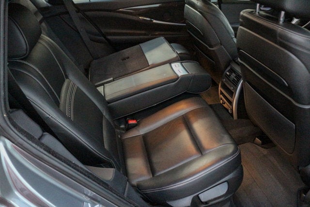 2015 BMW 5 Series Gran Turismo 550i