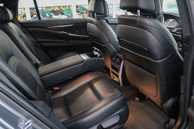 2015 BMW 5 Series Gran Turismo 550i