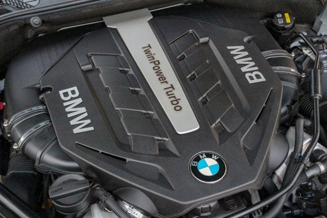 2015 BMW 5 Series Gran Turismo 550i