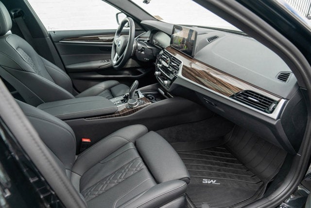 2023 BMW 5 Series 540i xDrive