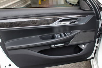 2017 BMW 7 Series 740i M-Sport