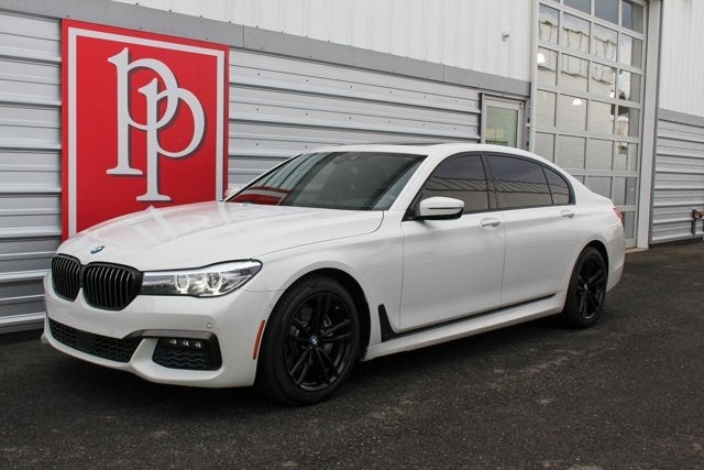 2017 BMW 7 Series 740i M-Sport