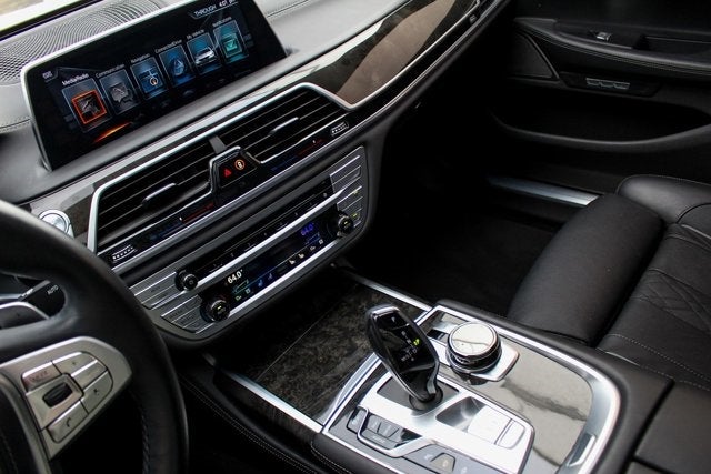 2017 BMW 7 Series 740i M-Sport