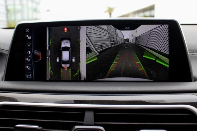 2017 BMW 7 Series 740i M-Sport