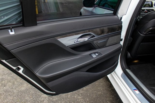 2017 BMW 7 Series 740i M-Sport