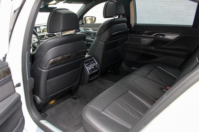 2017 BMW 7 Series 740i M-Sport