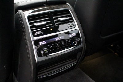 2017 BMW 7 Series 740i M-Sport