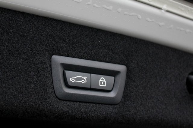 2017 BMW 7 Series 740i M-Sport