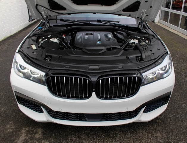 2017 BMW 7 Series 740i M-Sport