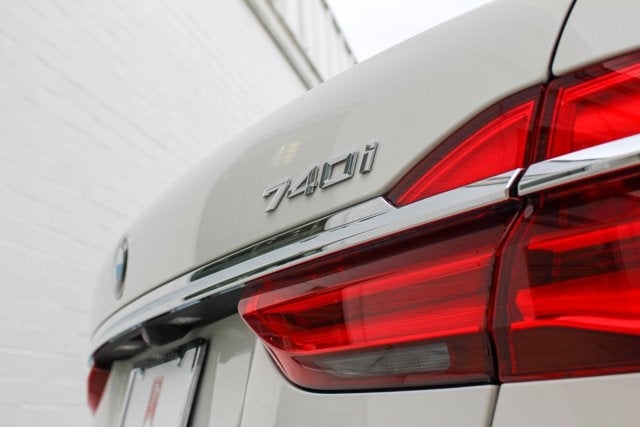 2017 BMW 7 Series 740i M-Sport