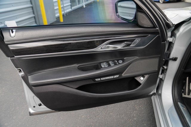 2016 BMW 7 Series 740i