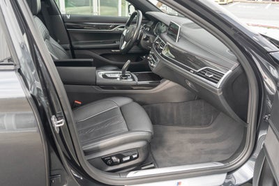 2018 BMW 7 Series 750i