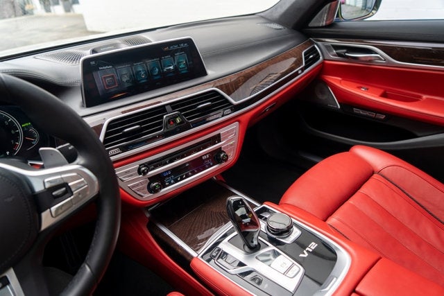 2017 BMW 7 Series M760i xDrive