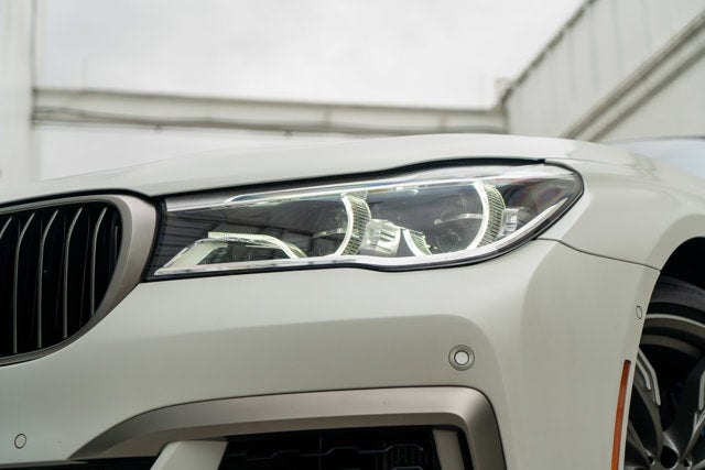 2017 BMW 7 Series M760i xDrive