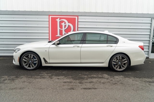 2017 BMW 7 Series M760i xDrive