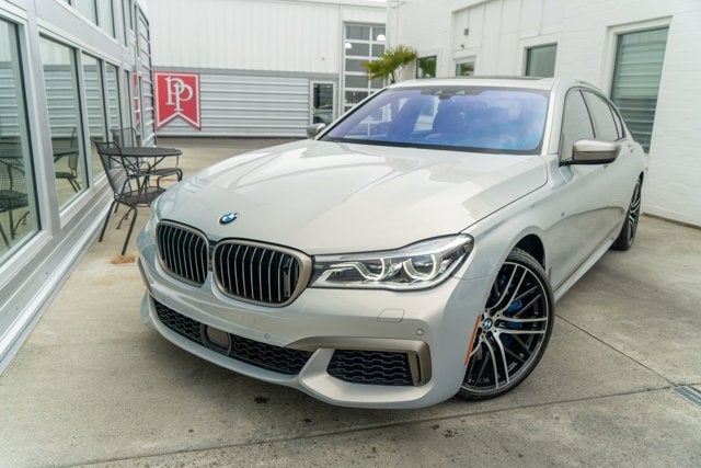 2019 BMW 7 Series M760i xDrive