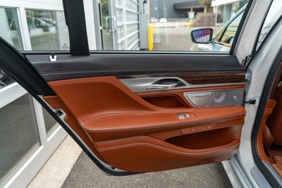 2019 BMW 7 Series M760i xDrive