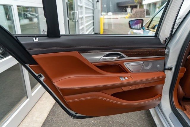 2019 BMW 7 Series M760i xDrive