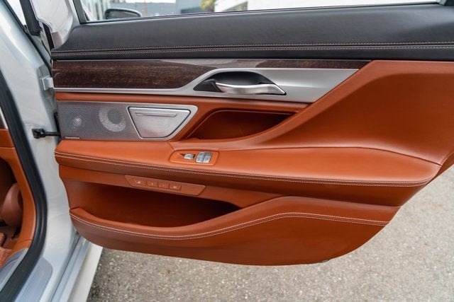 2019 BMW 7 Series M760i xDrive