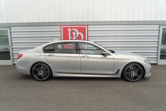 2019 BMW 7 Series M760i xDrive
