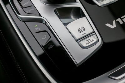 2018 BMW 7 Series M760i xDrive