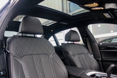 2018 BMW 7 Series M760i xDrive