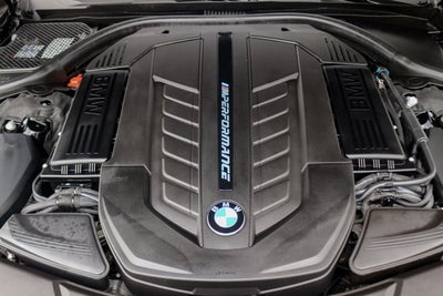 2018 BMW 7 Series M760i xDrive