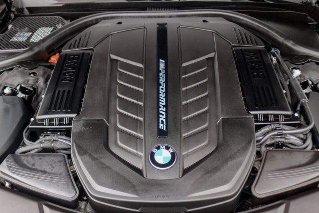 2018 BMW 7 Series M760i xDrive