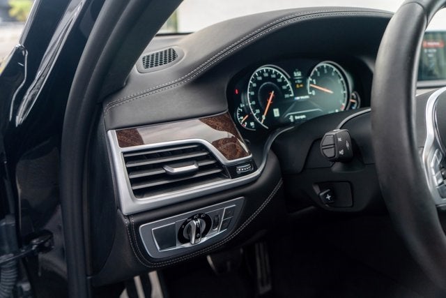 2019 BMW 7 Series M760i xDrive