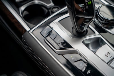 2019 BMW 7 Series M760i xDrive