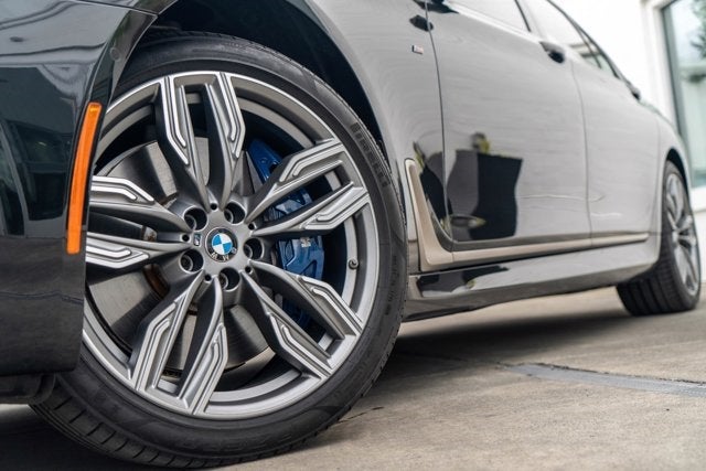 2019 BMW 7 Series M760i xDrive