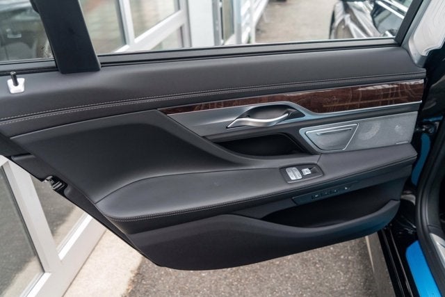 2019 BMW 7 Series M760i xDrive